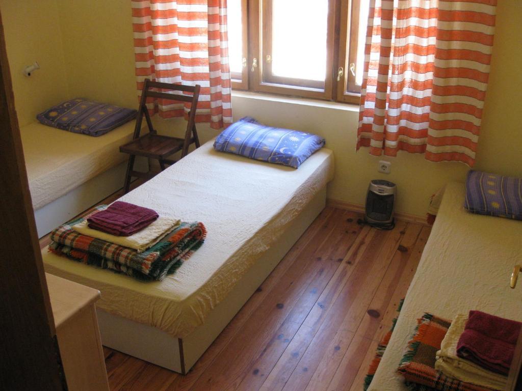 Hostel Mostel Veliko Tarnovo Room photo