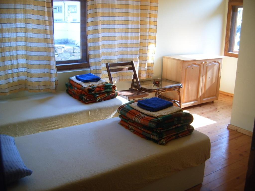 Hostel Mostel Veliko Tarnovo Room photo